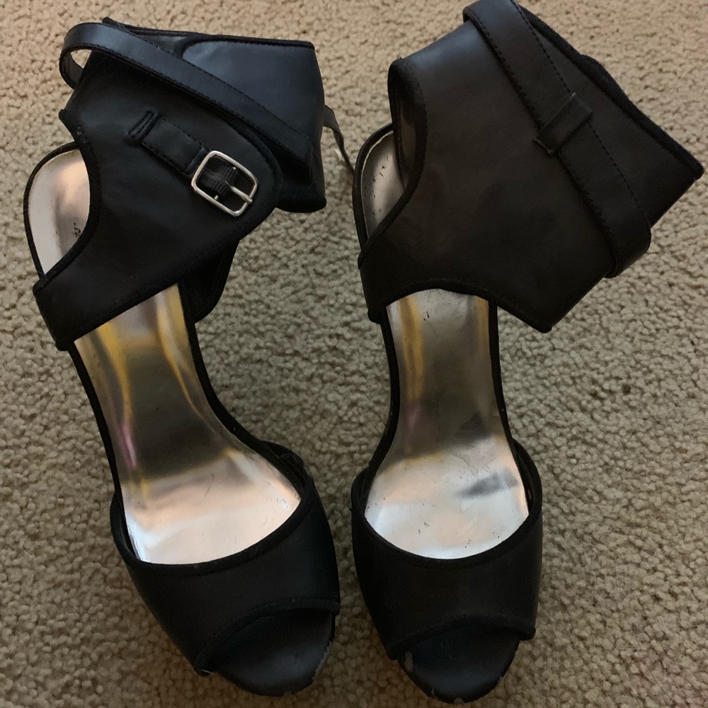 Baker's heels in good condition size 71/2